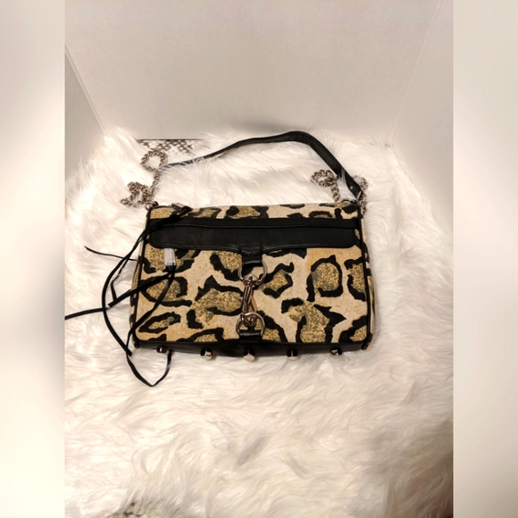 Michael Kors Handbags - Michael kors black print crossbody